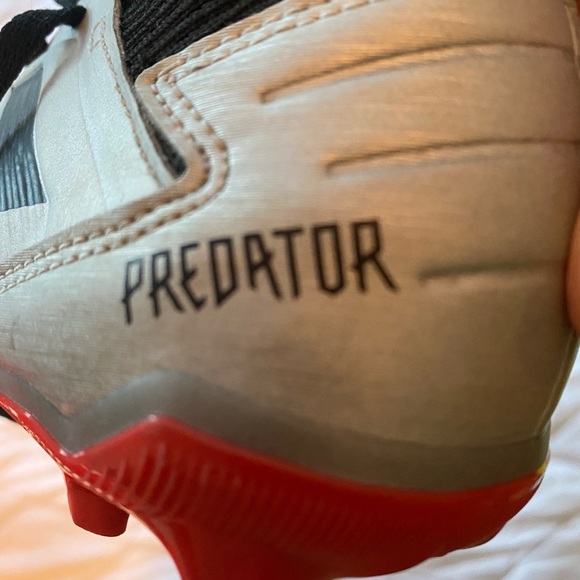 adidas Predator 18.3 FG Size 1 kids - Picture 6 of 6